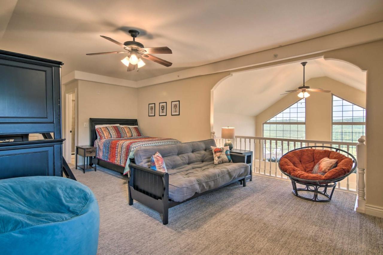 Apartamento Luxe Branson Retreat With Mtn Views And Pool Access! Exterior foto