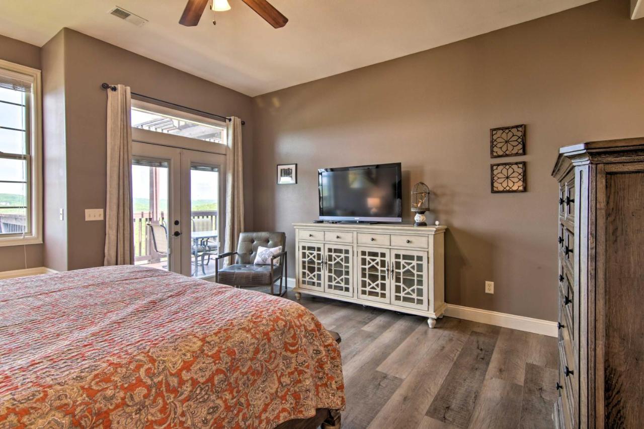 Apartamento Luxe Branson Retreat With Mtn Views And Pool Access! Exterior foto