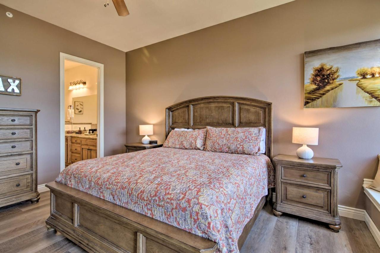 Apartamento Luxe Branson Retreat With Mtn Views And Pool Access! Exterior foto